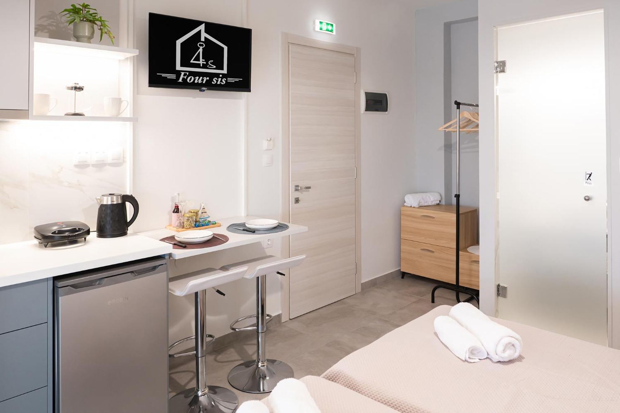 Four Sis Rooms Mangana エクステリア 写真