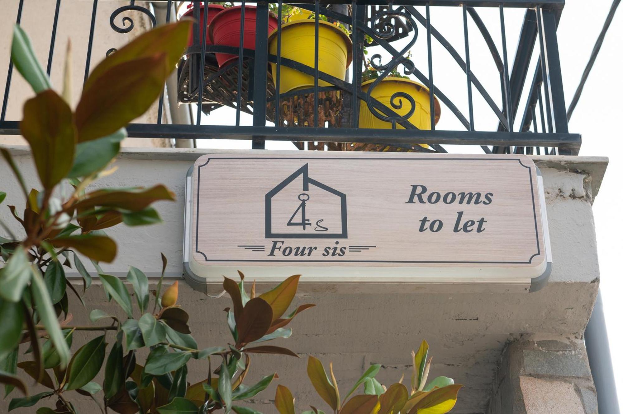 Four Sis Rooms Mangana エクステリア 写真